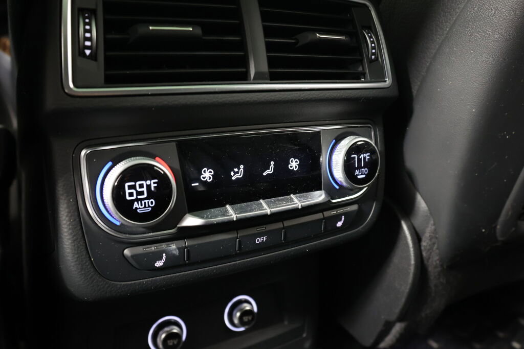 Used 2018 Audi Q7 3.0T Prestige w/ Prestige Package image 15