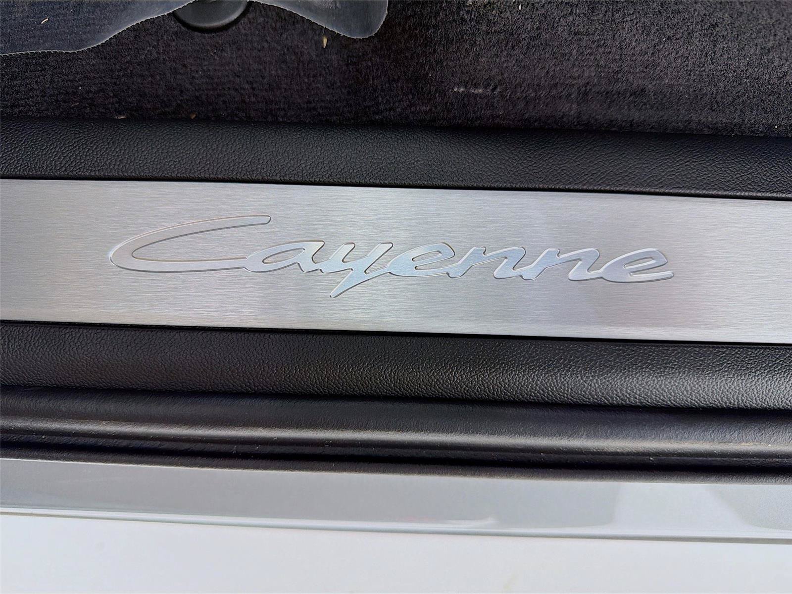 New 2026 Porsche Cayenne Coupe AWD/4WD image 6
