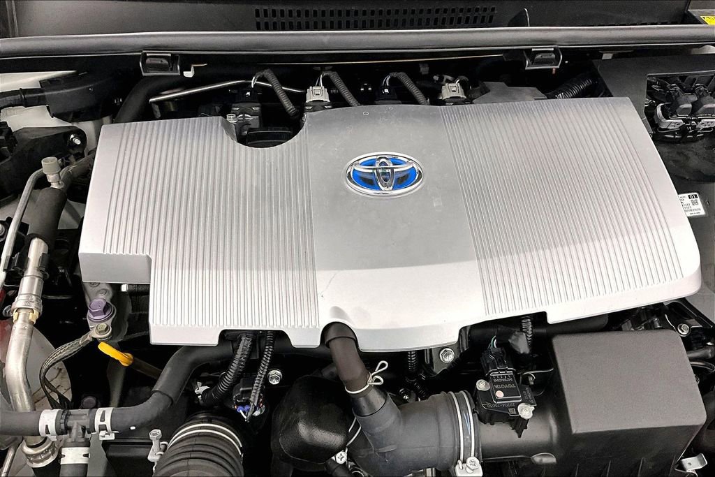 Used 2018 Toyota Prius One FWD image 12