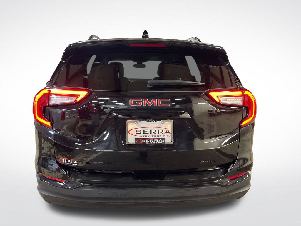 Used 2023 GMC Terrain SLT w/ Elevation Edition AWD/4WD image 4