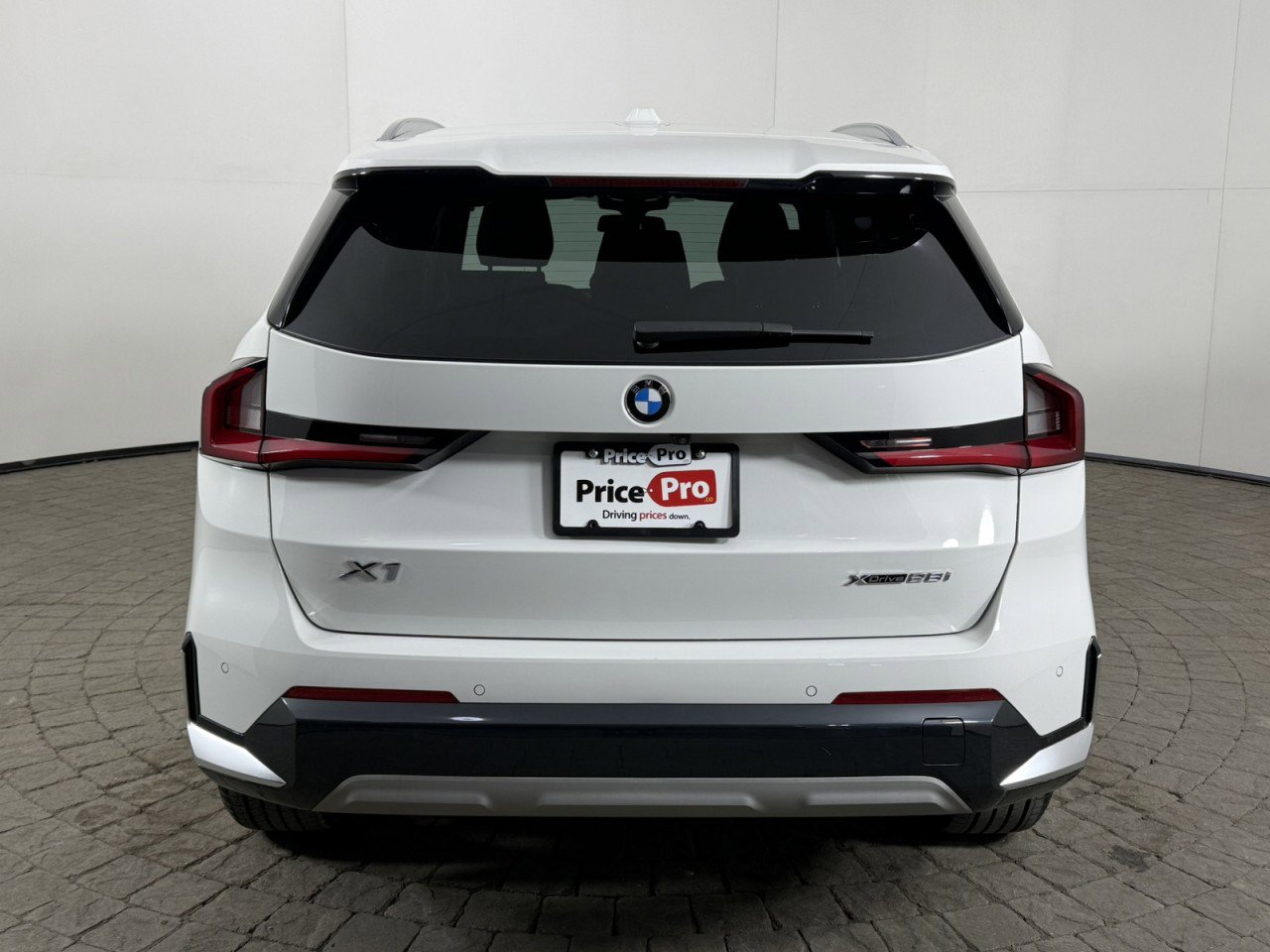 Used 2023 BMW X1 xDrive28i w/ Convenience Package image 6