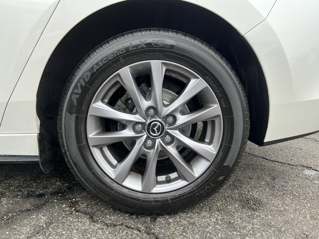 Used 2022 MAZDA MAZDA3 s image 35