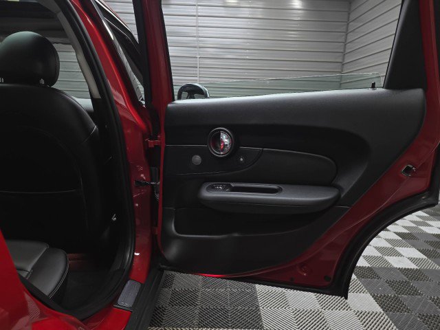 Used 2016 MINI Cooper Clubman FWD image 33