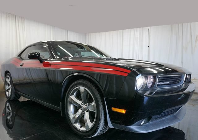 Used 2013 Dodge Challenger R/T Plus RWD image 2
