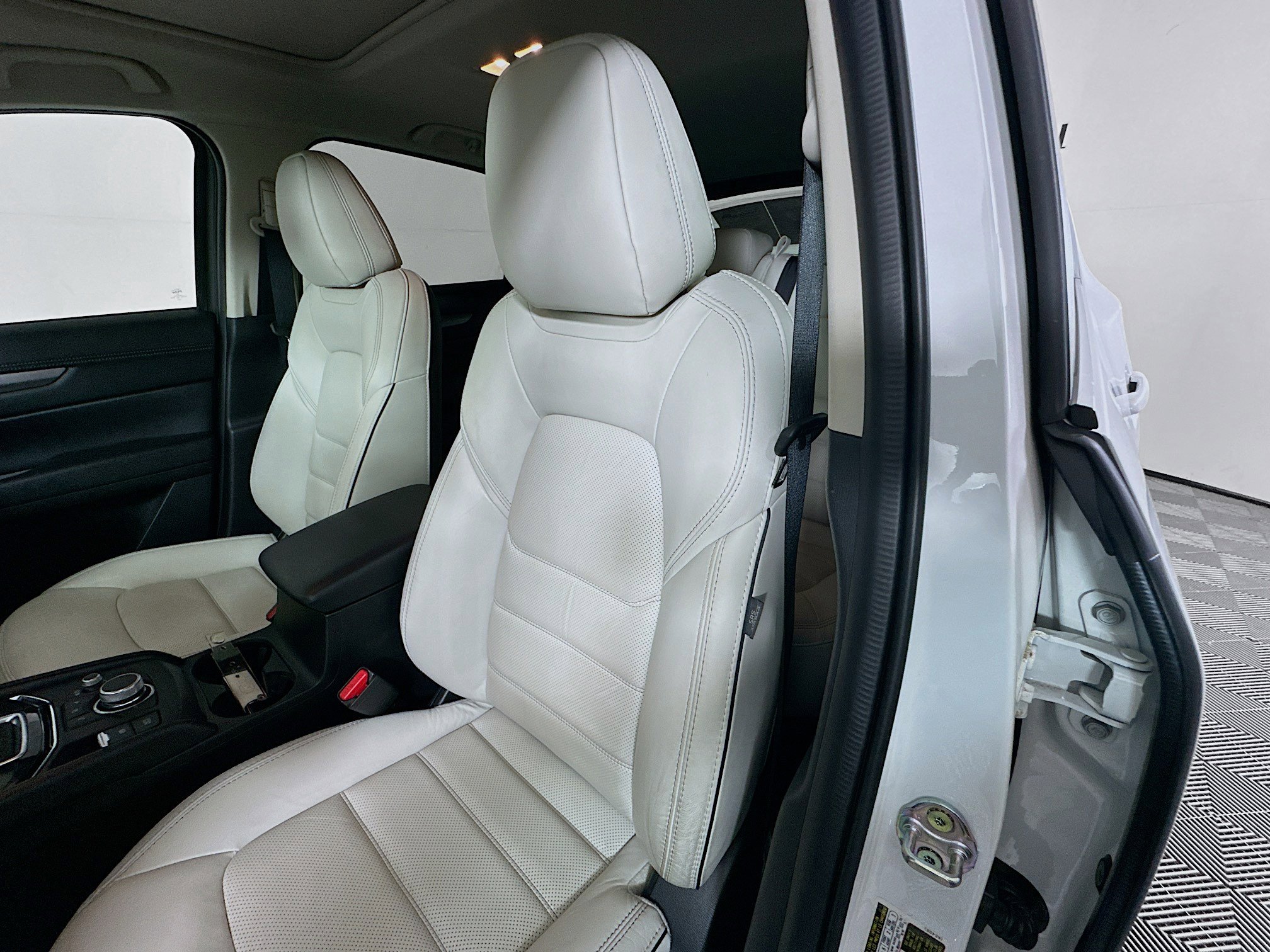 Used 2025 MAZDA CX-5 AWD 2.5 S w/ Preferred Package image 12