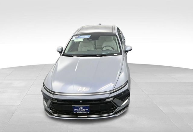 Used 2025 Hyundai Sonata Limited image 25