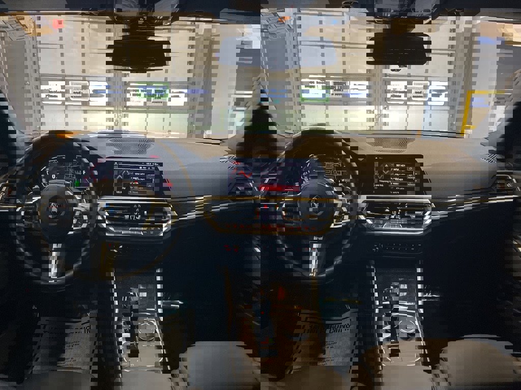 Used 2020 BMW 330i xDrive Sedan w/ Premium Package image 27