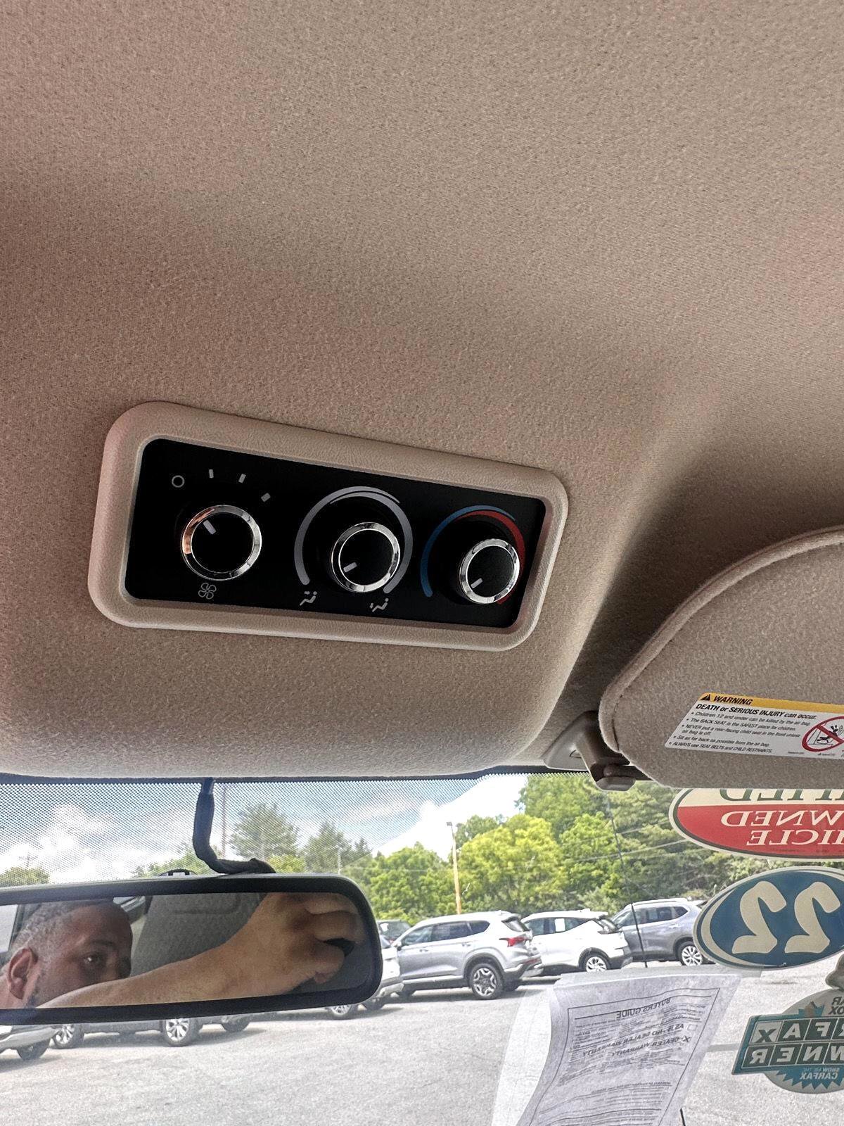 Used 2022 Chevrolet Express 3500 LS image 18