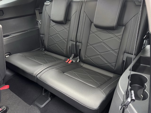 New 2026 Volkswagen Atlas SE image 16