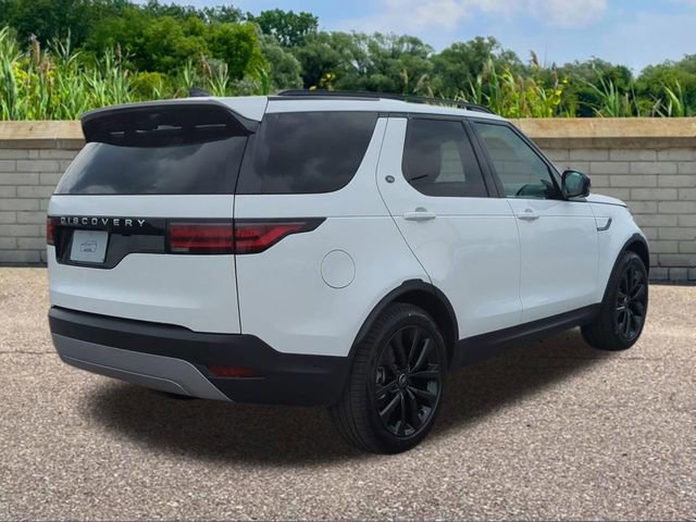 New 2026 Land Rover Discovery S image 4