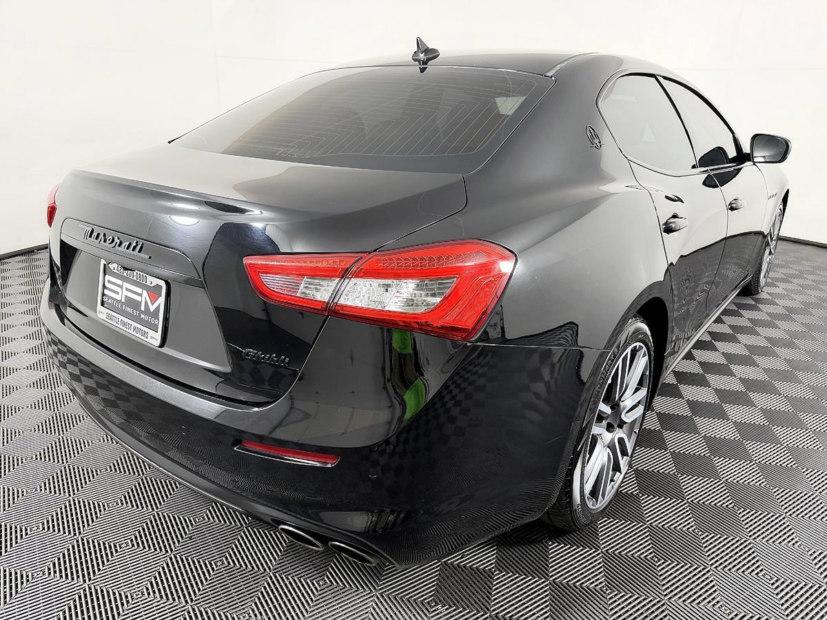 Used 2018 Maserati Ghibli RWD image 9