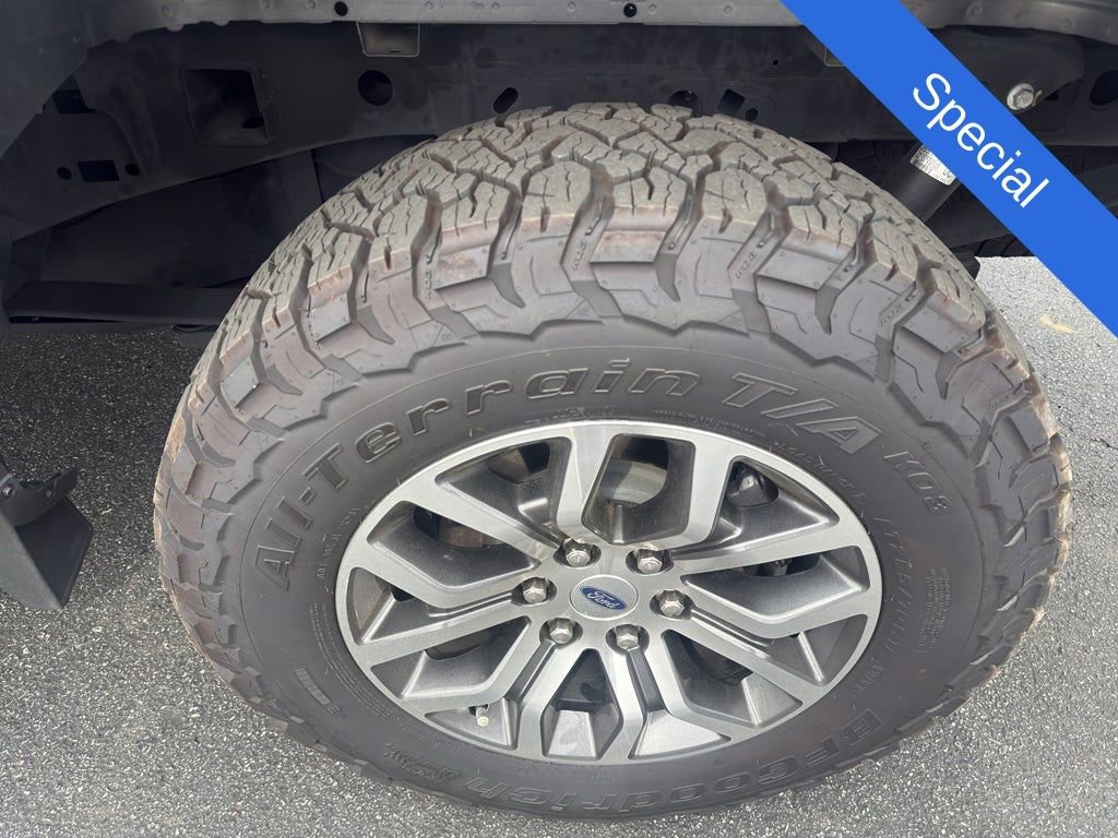 Used 2022 Ford F150 Lariat w/ Trailer Tow Package image 11