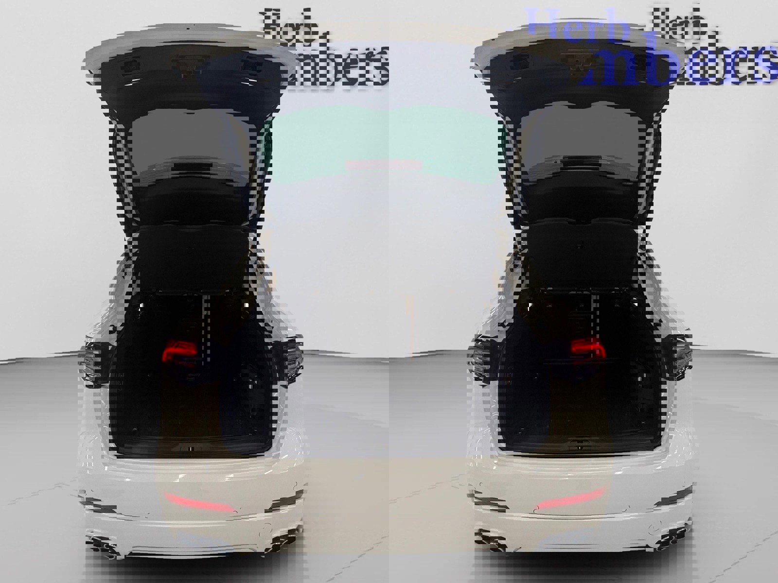 Used 2022 Maserati Levante GT image 7