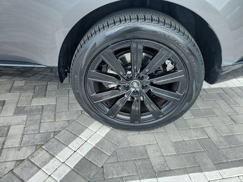 Certified 2025 Land Rover Range Rover Autobiography AWD/4WD image 14