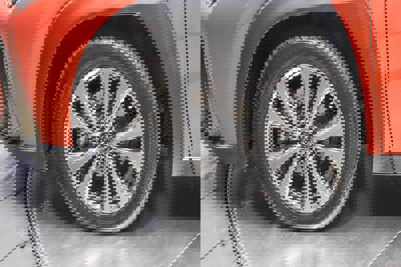 Used 2020 Lexus UX 250h F Sport w/ F Sport Premium Package image 10