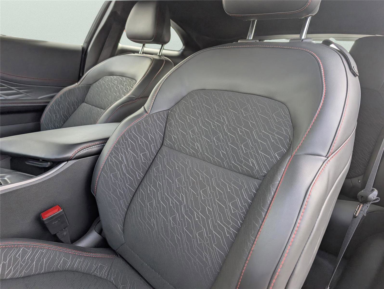 New 2025 Dodge Charger R/T w/ Quick Order Package 25M R/T image 12