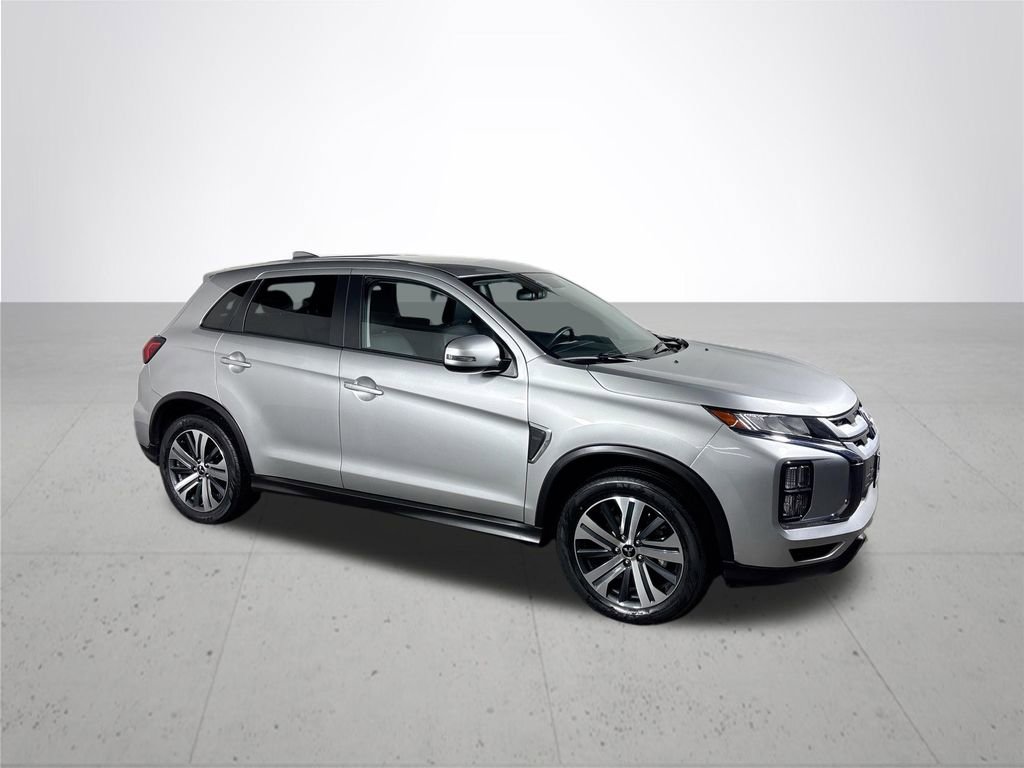 Used 2024 Mitsubishi Outlander Sport SE image 4