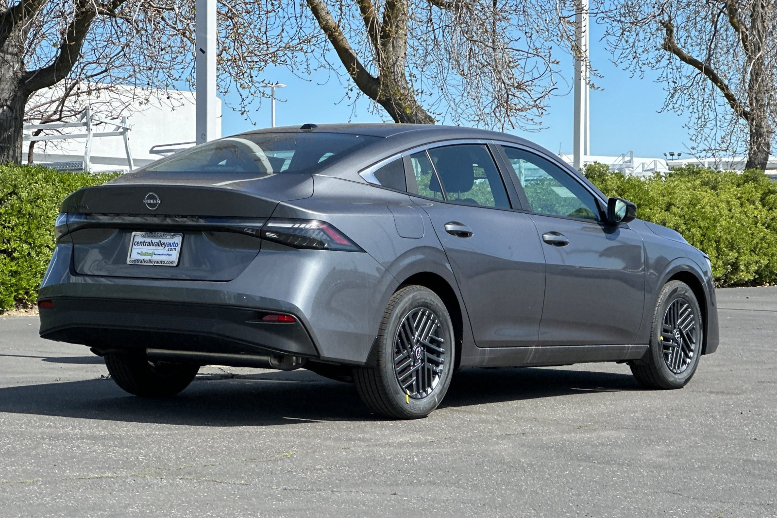 New 2026 Nissan Sentra SV w/ SV Convenience Package FWD image 4