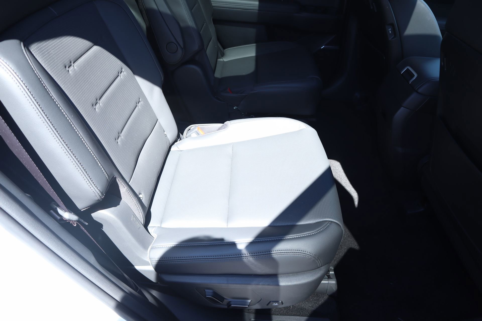 New 2026 Hyundai Santa Fe Limited FWD image 15