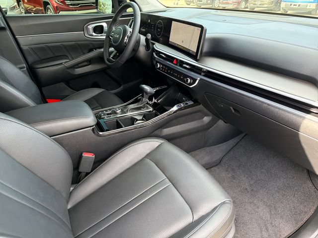 Certified 2025 Kia Sorento SX FWD image 25