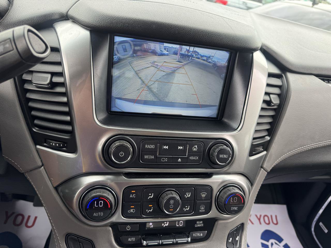Used 2018 Chevrolet Suburban LT RWD image 13