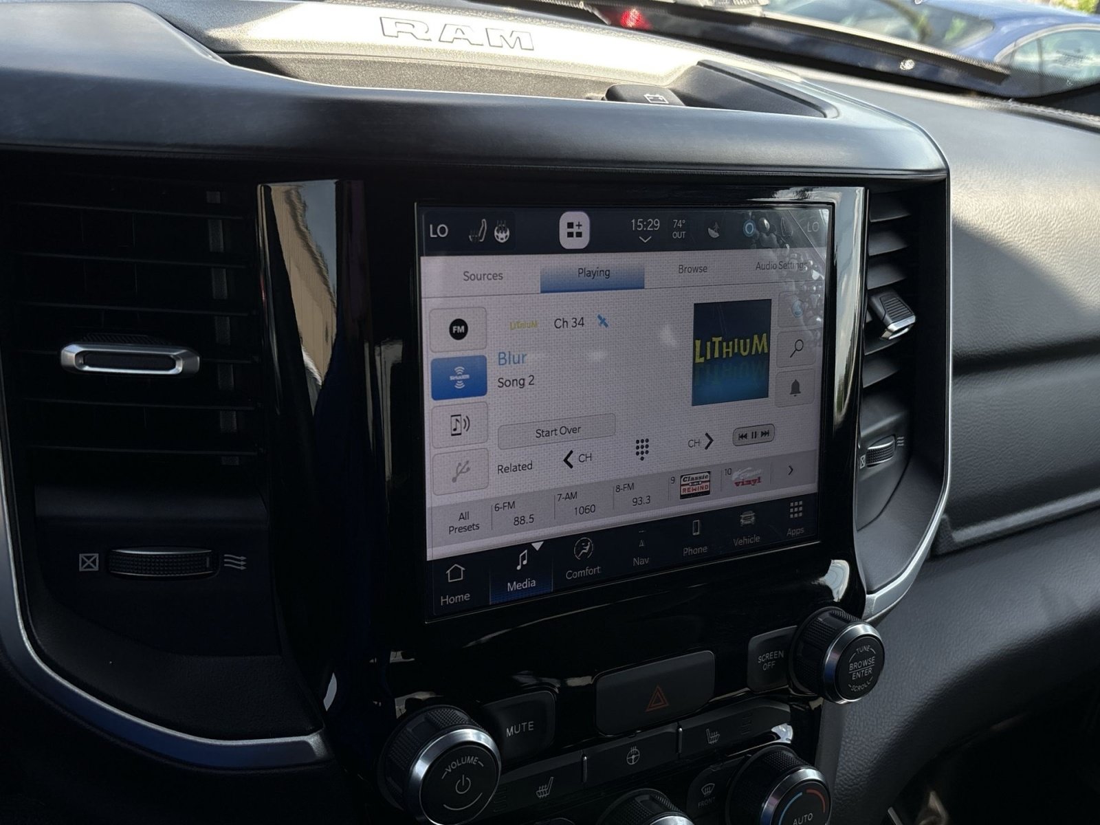 Used 2022 RAM 1500 Big Horn AWD/4WD image 18