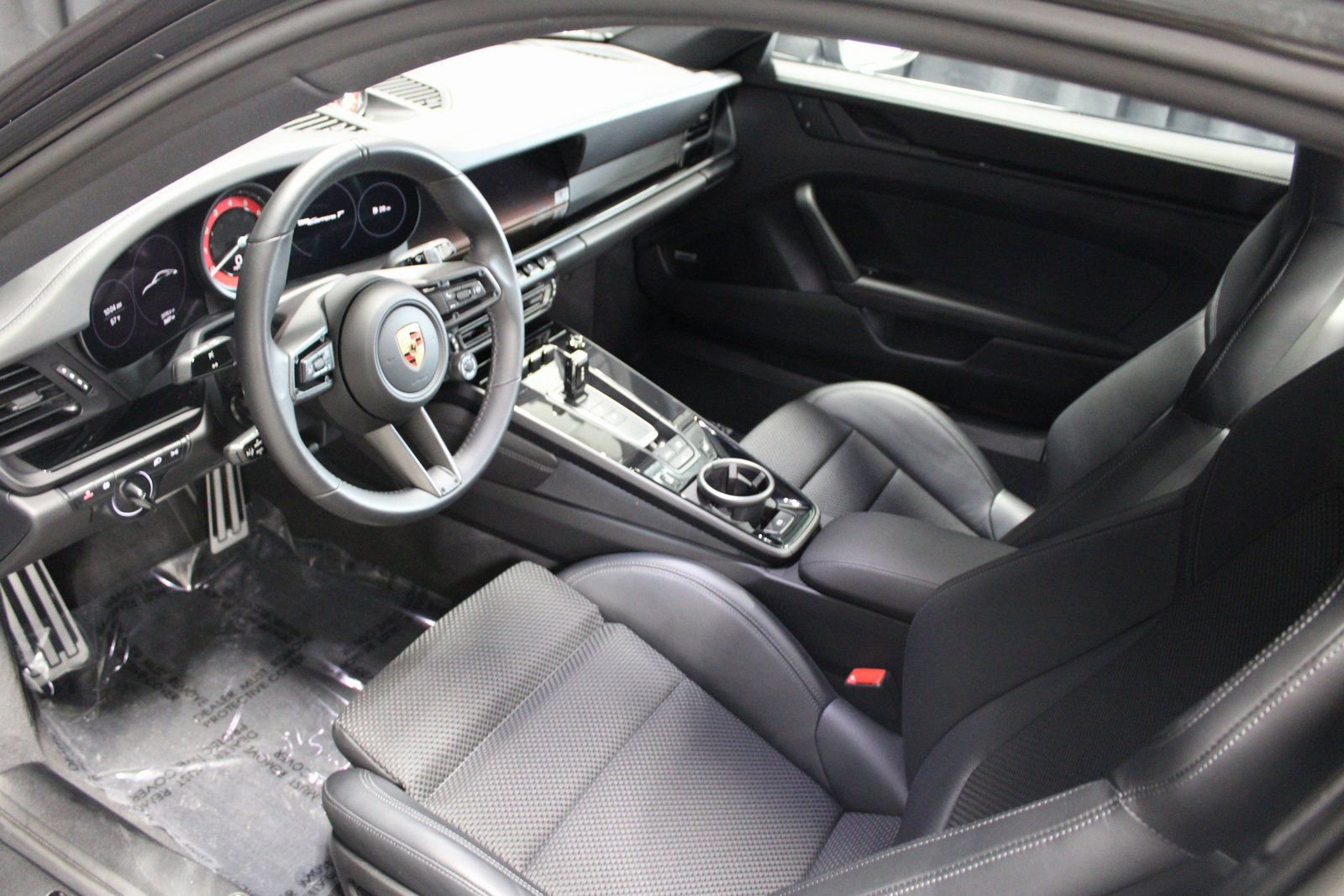 Certified 2024 Porsche 911 Carrera T image 4