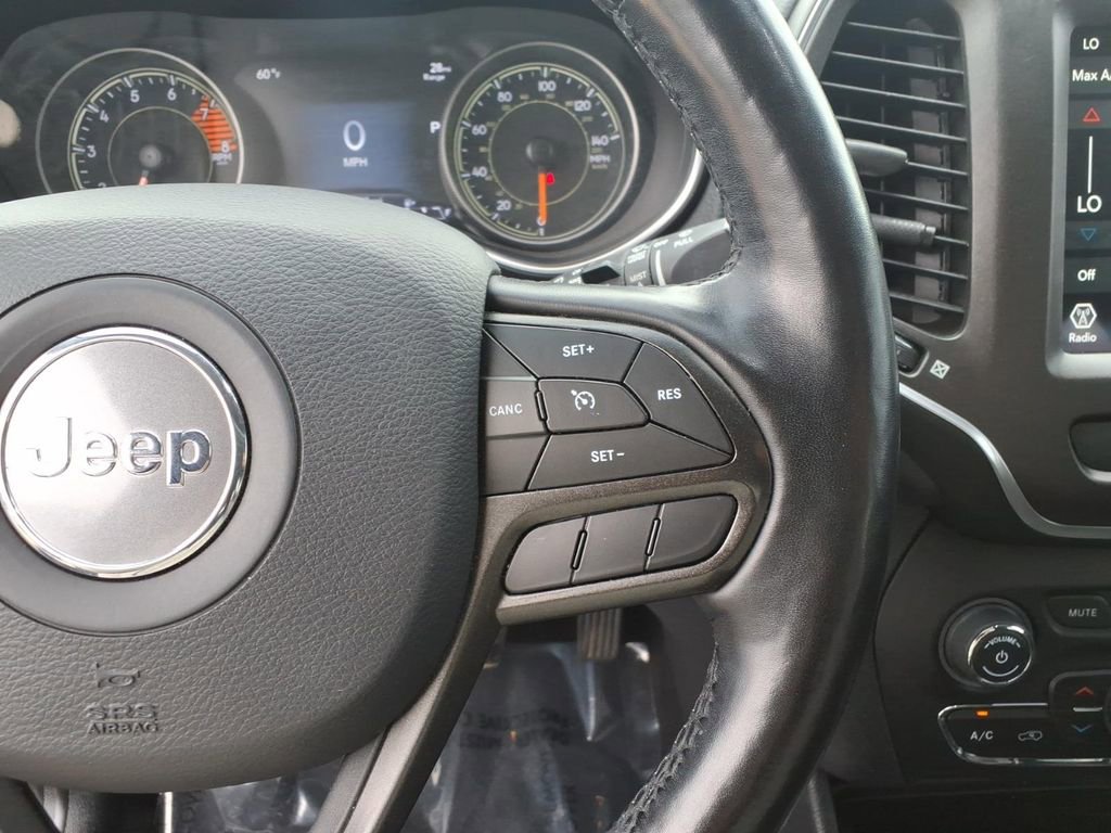 Used 2020 Jeep Cherokee Trailhawk w/ Comfort/Convenience Group AWD/4WD image 21