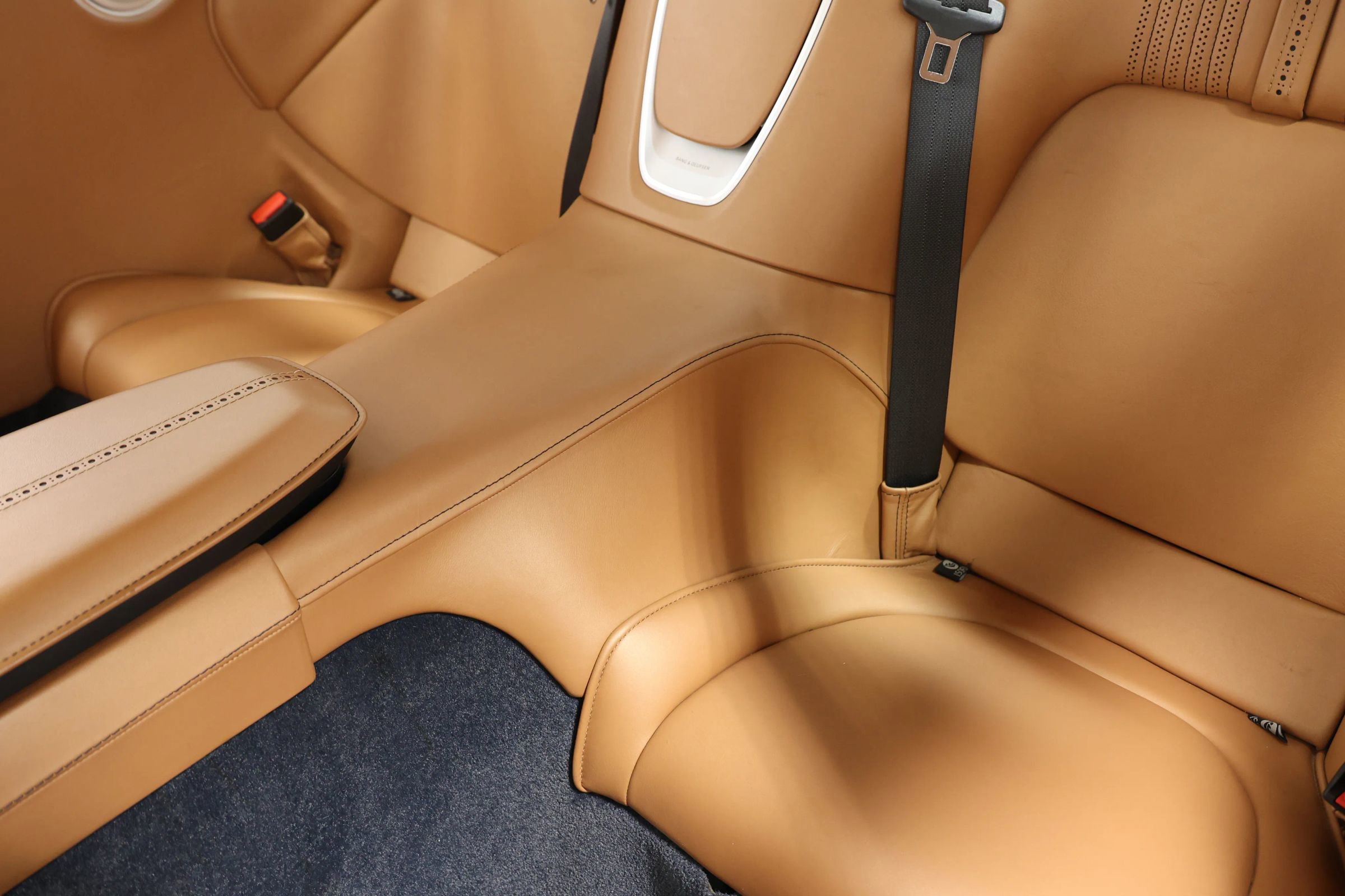 Used 2017 Aston Martin DB11 V12 image 51