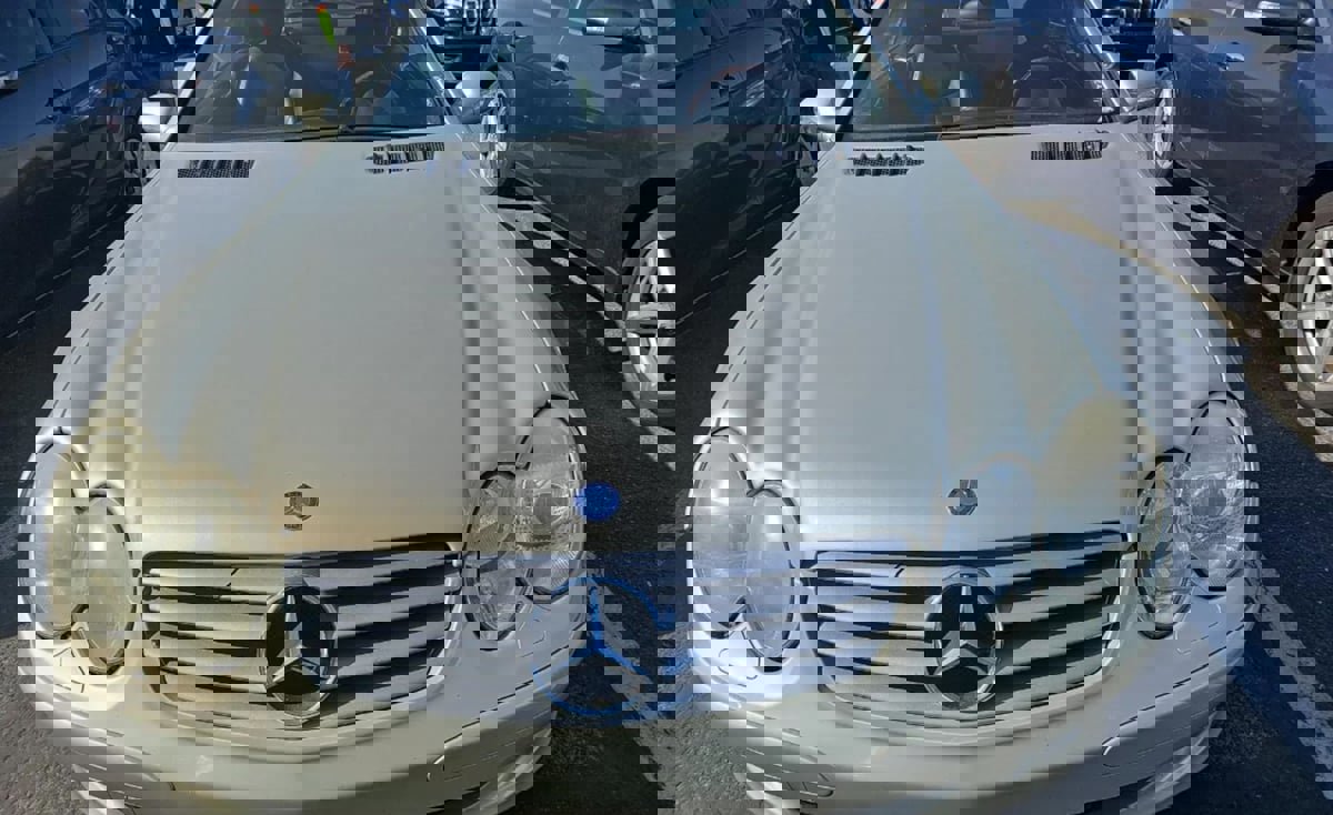 Used 2003 Mercedes-Benz SL 500 image 2