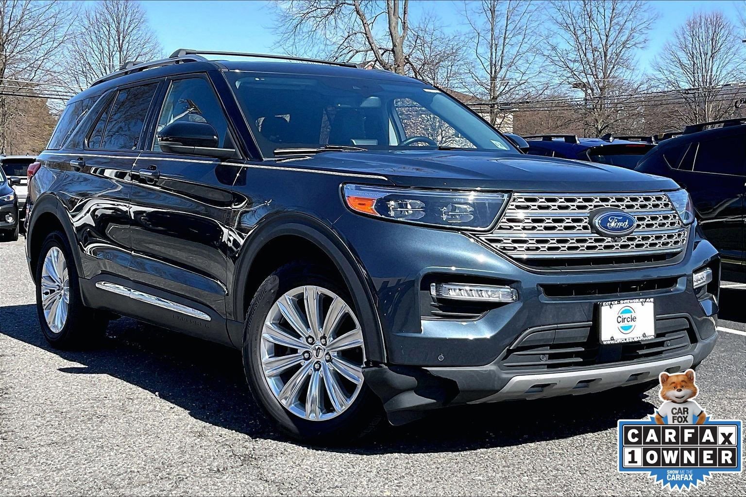 Used 2024 Ford Explorer Limited w/ Limited Technology Package image 2