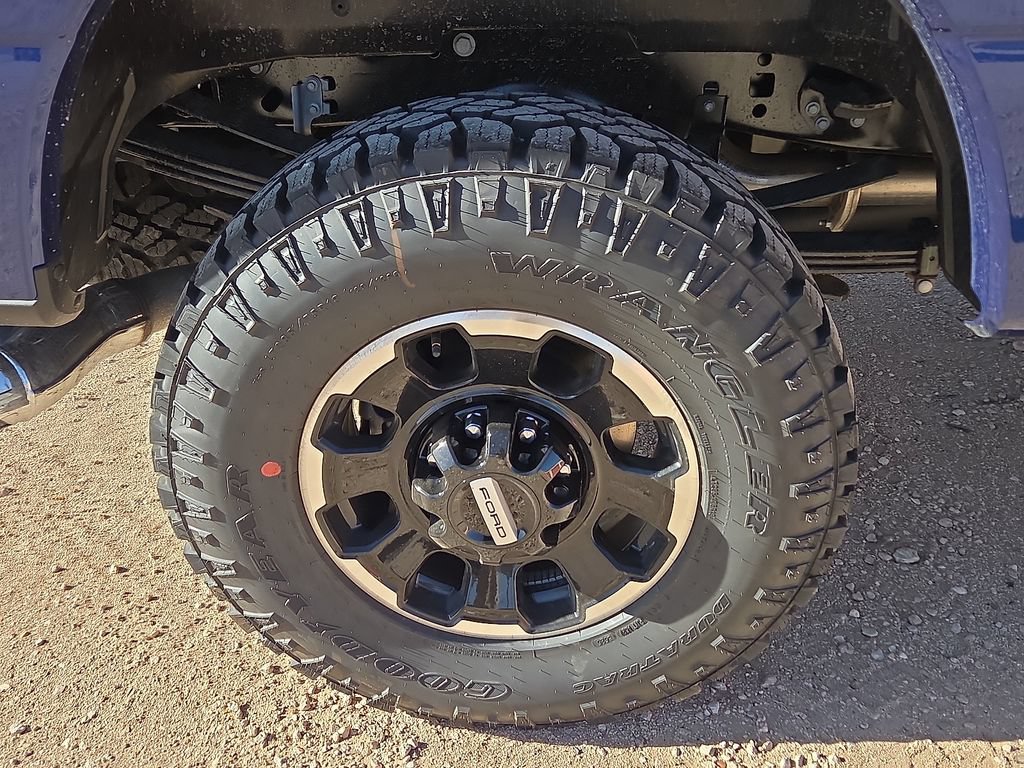 New 2026 Ford F250 Platinum w/ Tremor Off-Road Package AWD/4WD image 13