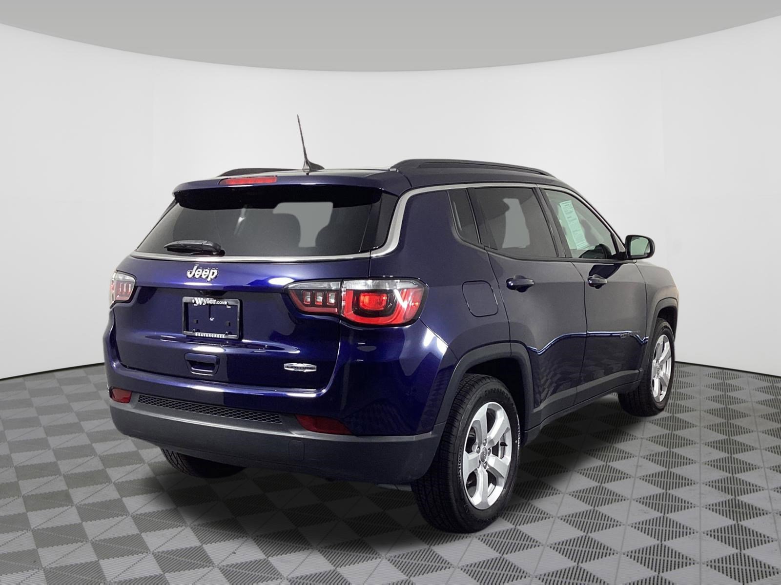 Used 2019 Jeep Compass Latitude image 5