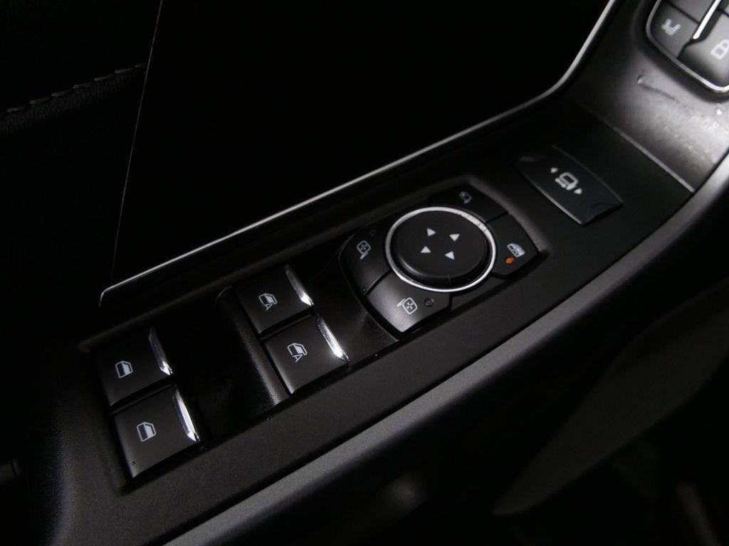 Used 2025 Ford F250 Lariat w/ Chrome Package image 13