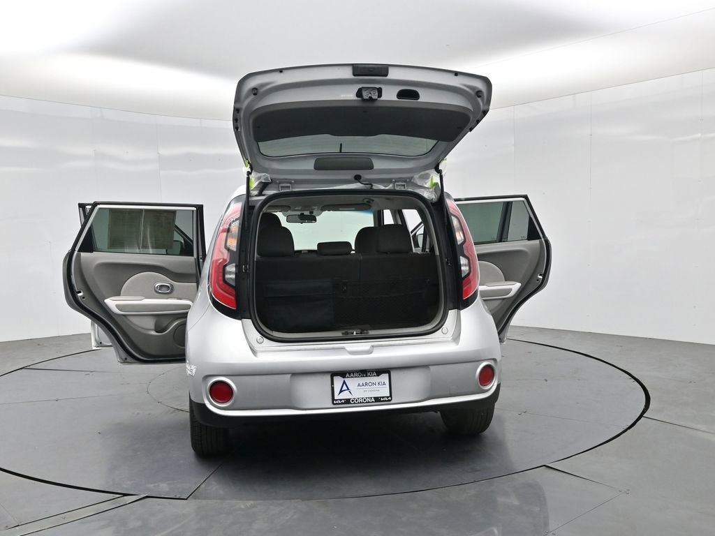 Used 2016 Kia Soul EV FWD image 32
