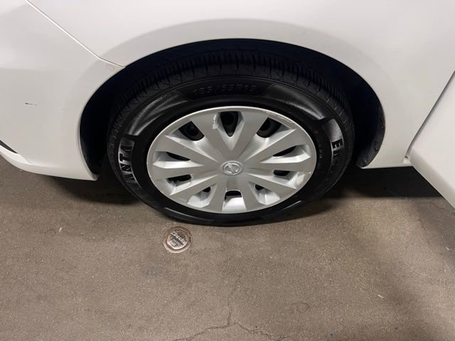 Used 2019 Nissan Versa SV FWD image 29