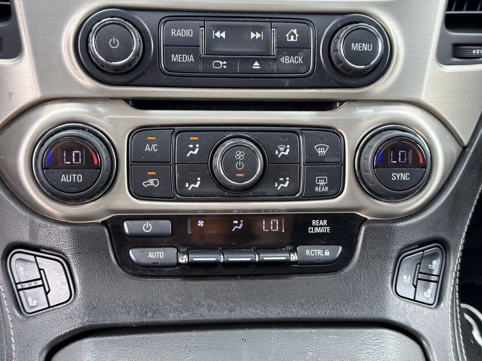 Used 2019 GMC Yukon XL Denali w/ Open Road Package AWD/4WD image 22