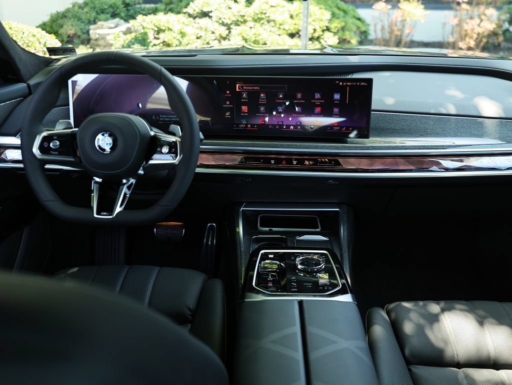 New 2026 BMW 760i xDrive w/ Executive Package AWD/4WD image 30