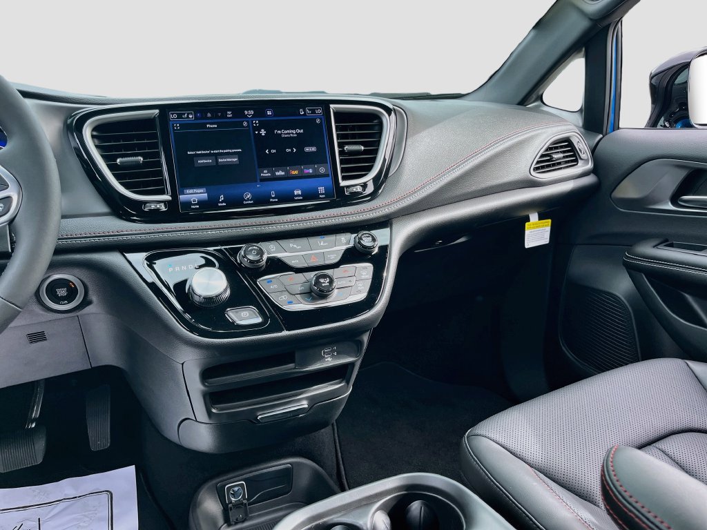 New 2027 Chrysler Pacifica Select FWD image 21