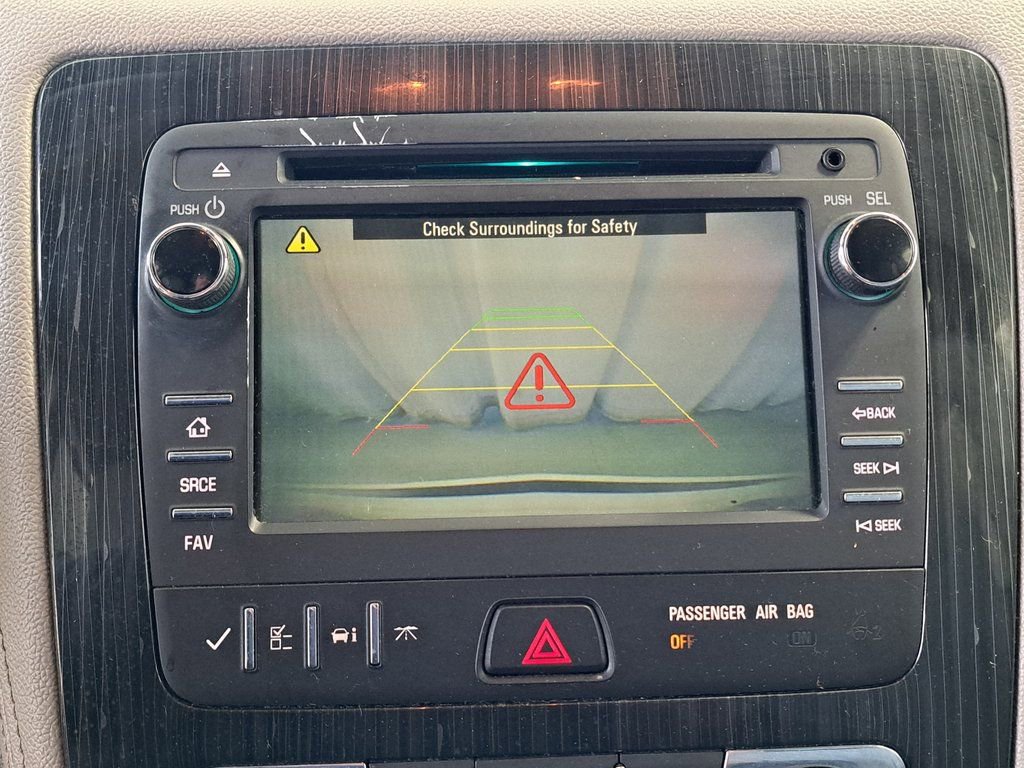 Used 2016 Chevrolet Traverse LT image 15