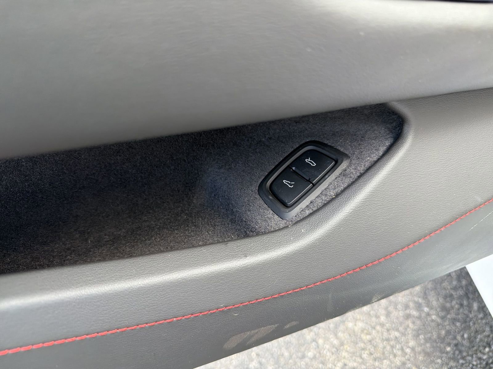 Used 2023 Chevrolet Corvette Stingray Preferred Cpe w/ 2LT image 23