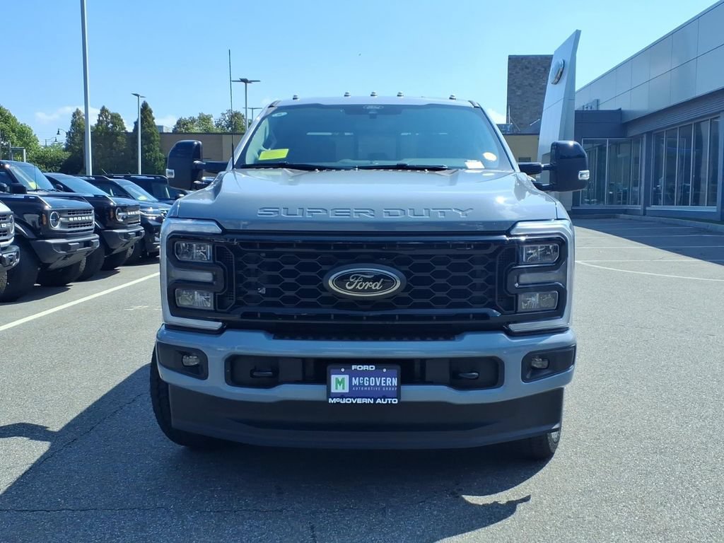 New 2026 Ford F250 Lariat w/ Black Appearance Package AWD/4WD image 2