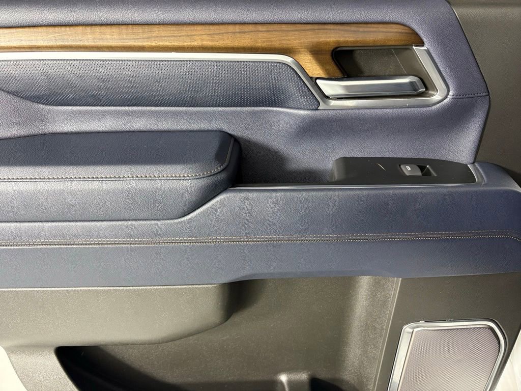 Used 2024 Chevrolet Silverado 3500 High Country w/ High Country Premium Package image 42