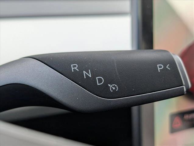 Used 2025 Tesla Model Y Performance image 16