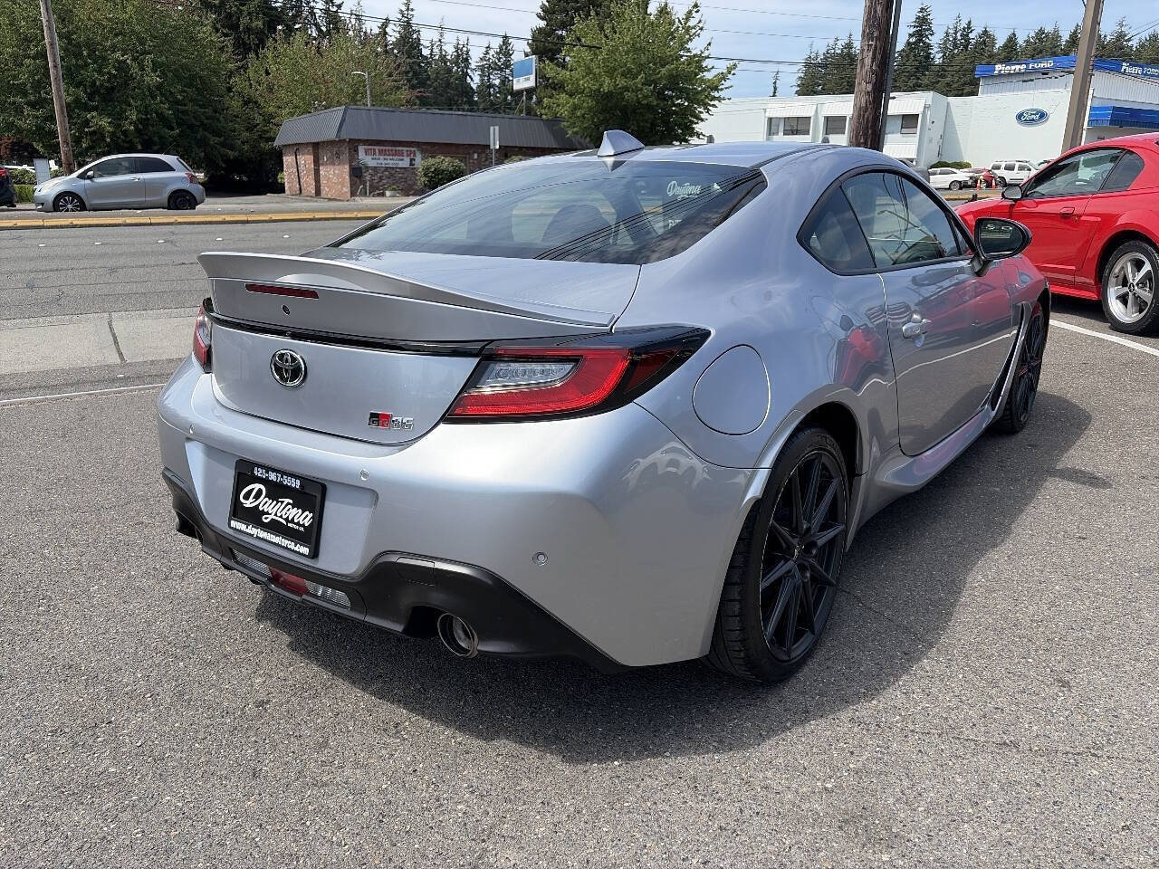 Used 2023 Toyota GR86 Premium RWD image 10