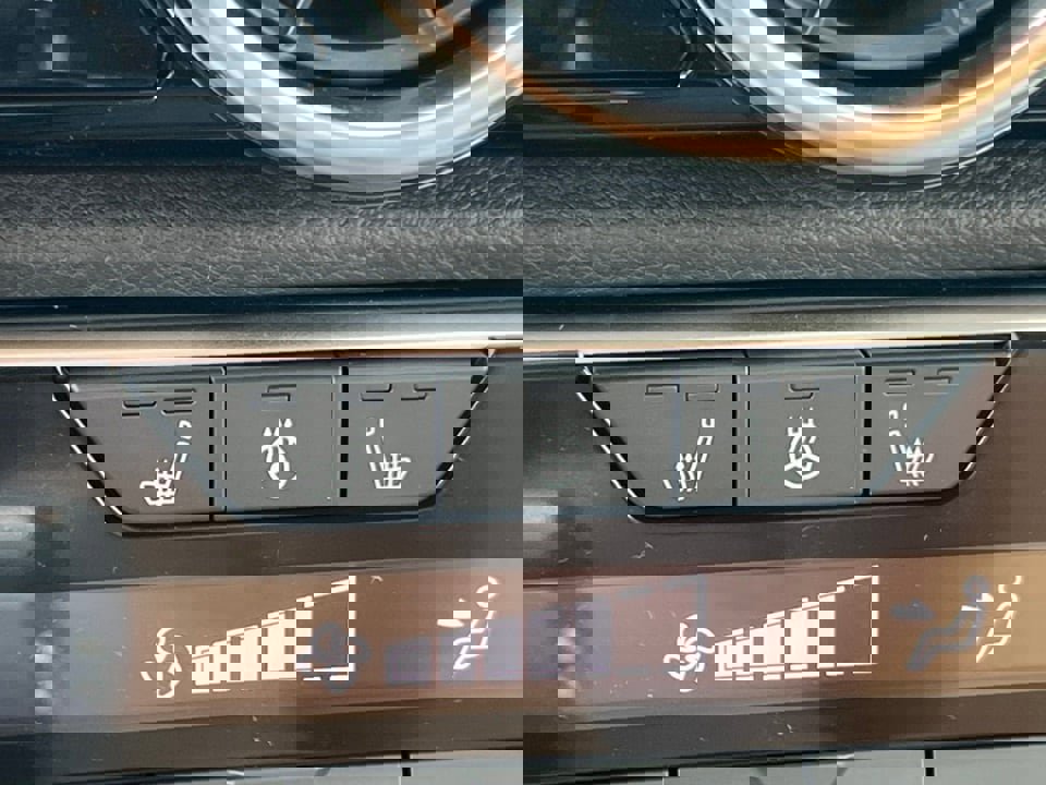 New 2025 Nissan Sentra SV w/ SV Premium Package image 23