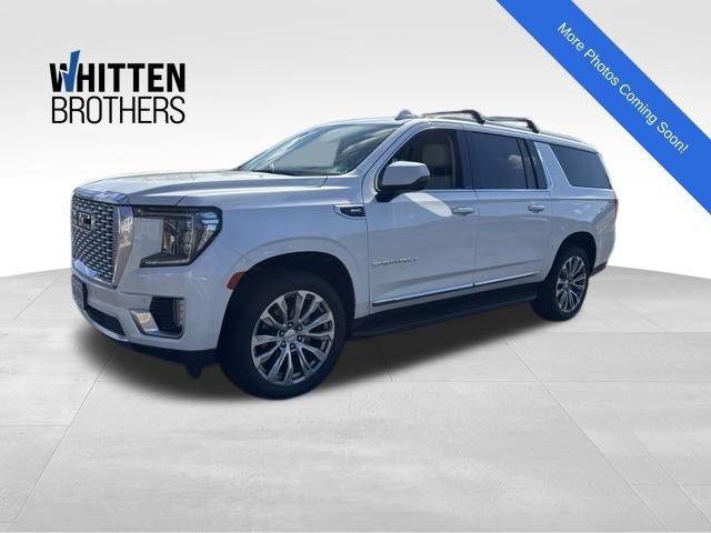 Used 2021 GMC Yukon XL Denali AWD/4WD image 1