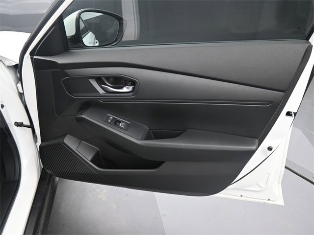Used 2025 Honda Accord LX image 6
