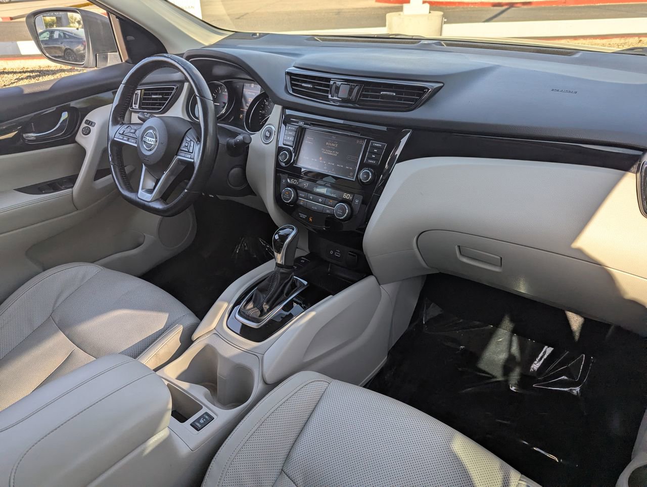 Certified 2022 Nissan Rogue Sport SL image 13