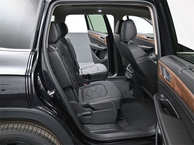 New 2026 Volkswagen Atlas SE image 13